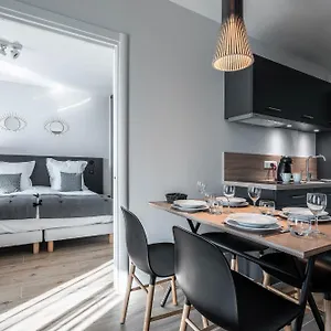2* Апарт-отель La Grange Des Peres